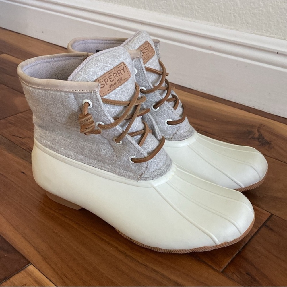 Sperry Syren Gulf Duck Boot Off White Size 7.5